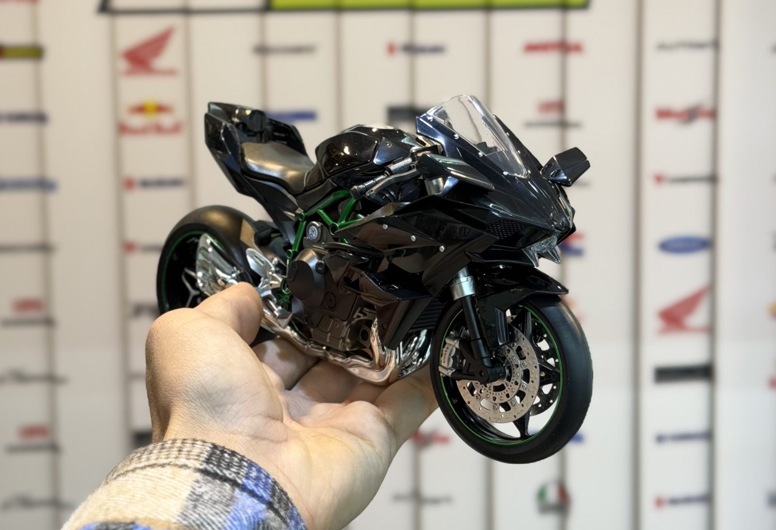 کاوازاکی H2R ( روشن شو)