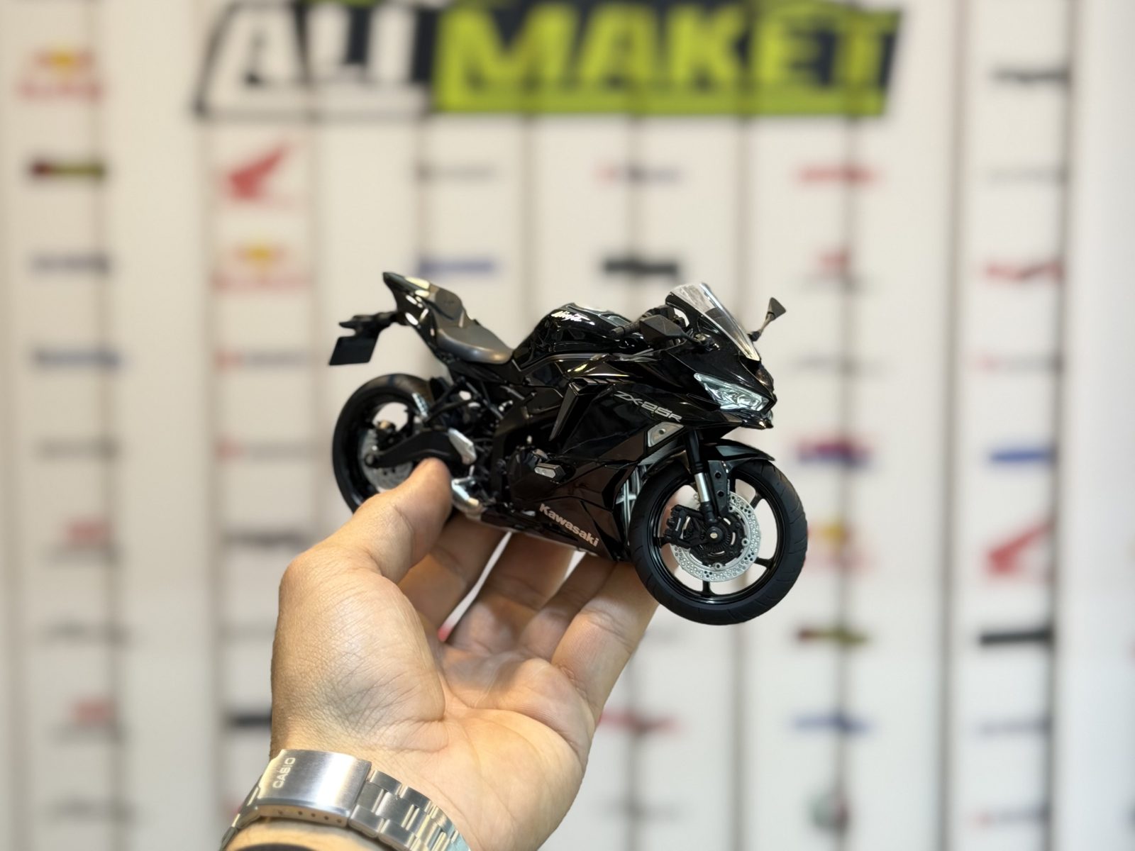 کاوازاکی ZX25R مشکی