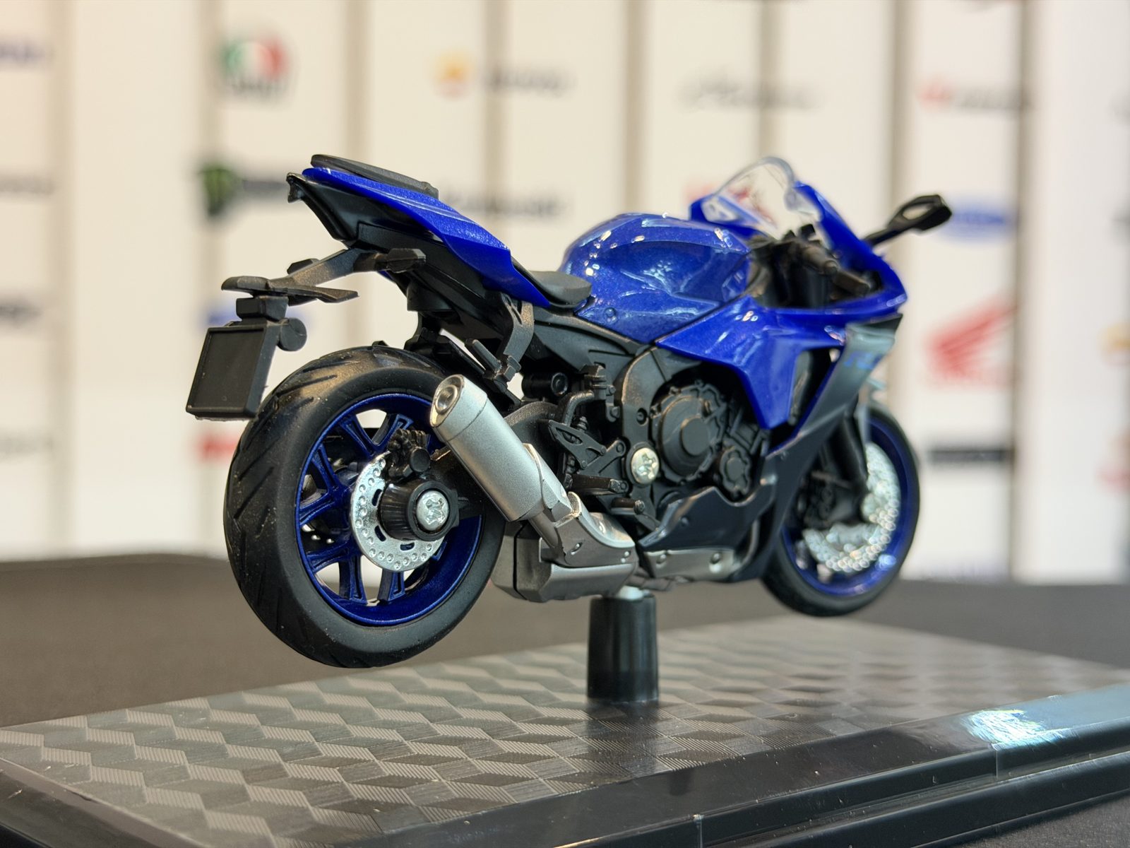 یاماها R1 آبی — تصویر 5