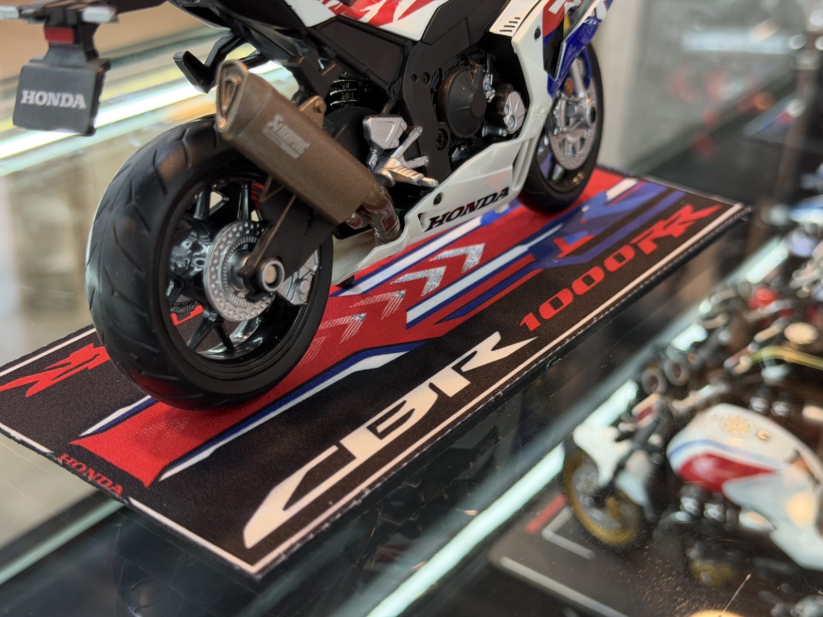 پد هوندا CBR1000 — تصویر 5