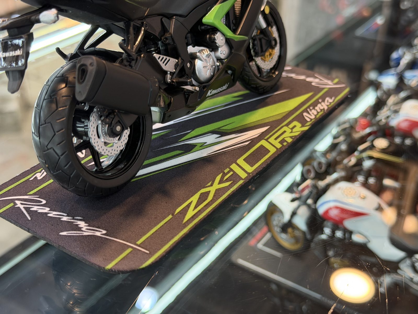 پد کاوازاکی ZX10R — تصویر 5