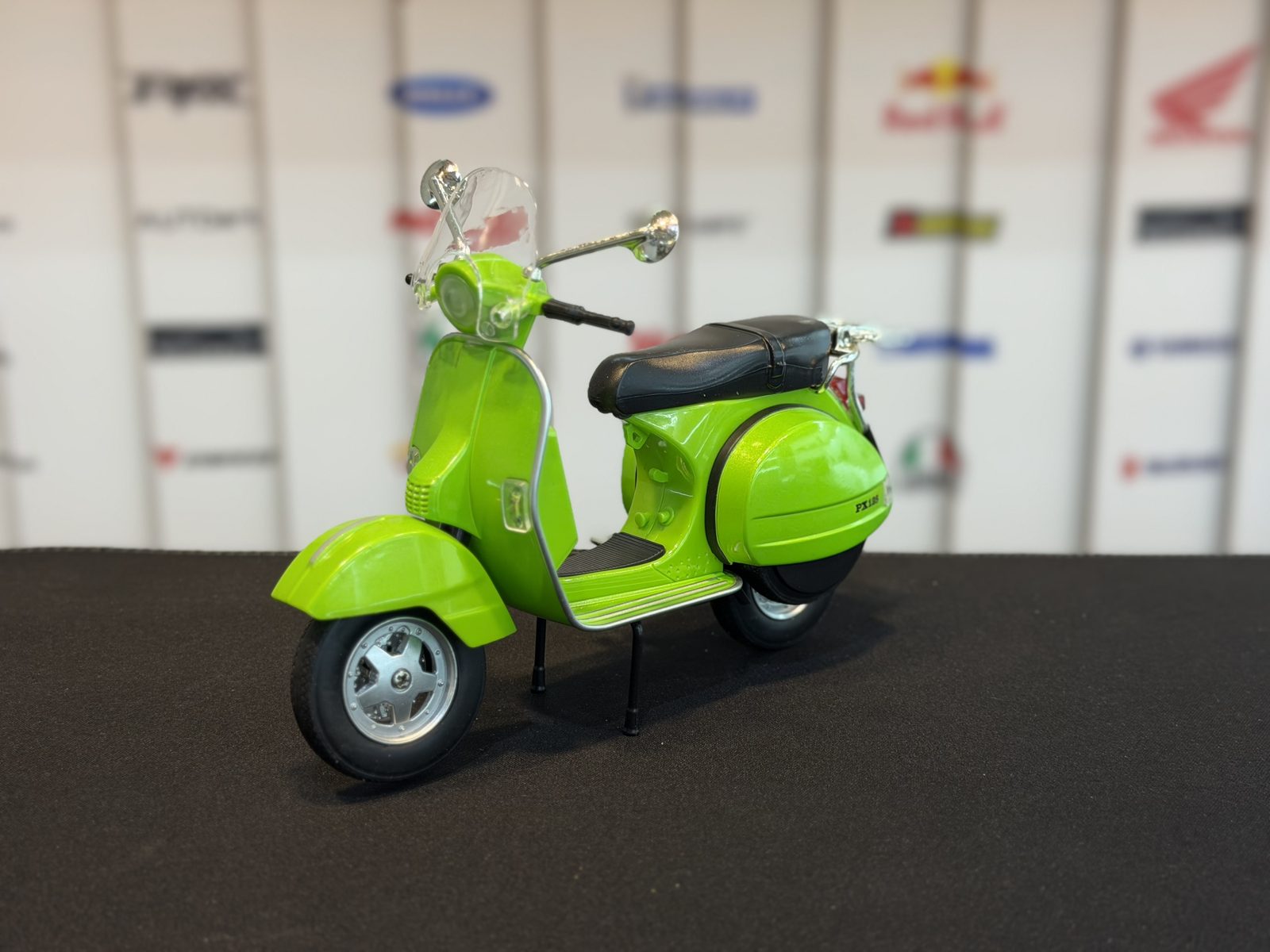 وسپا px125 سبز — تصویر 2