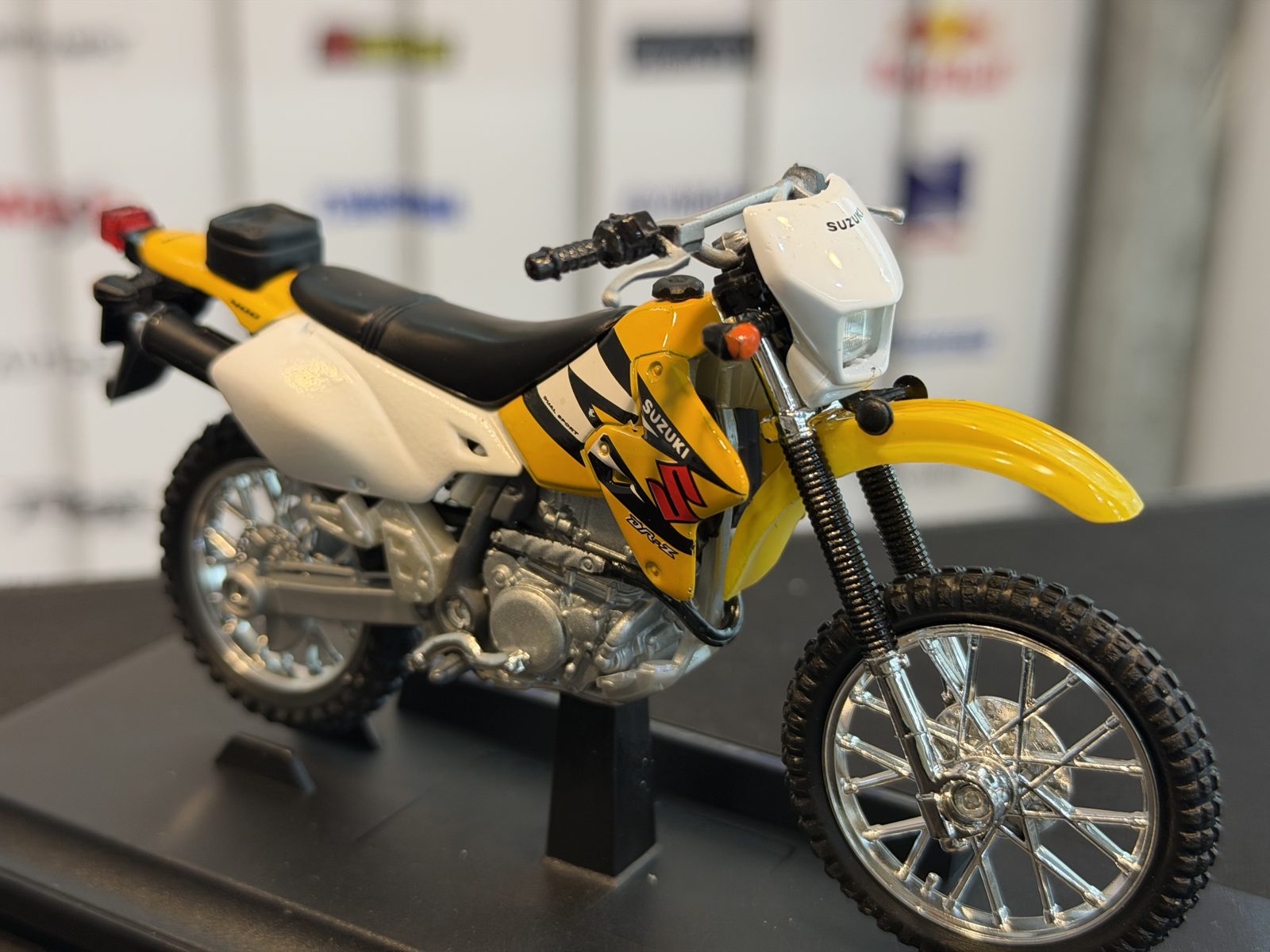 سوزوکی DRZ400 — تصویر 3