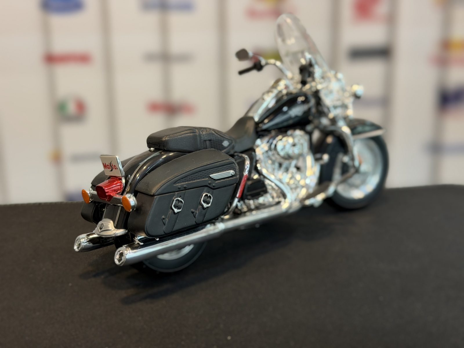 هارلی دیویدسون KING CLASSIC 2013 — تصویر 3