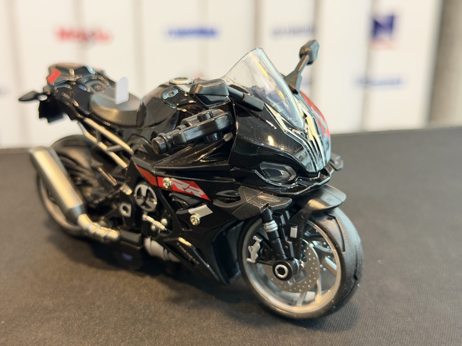 بی ام و S1000RR کوچک — تصویر 2