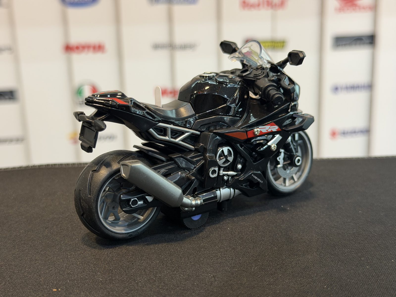 بی ام و S1000RR کوچک — تصویر 3