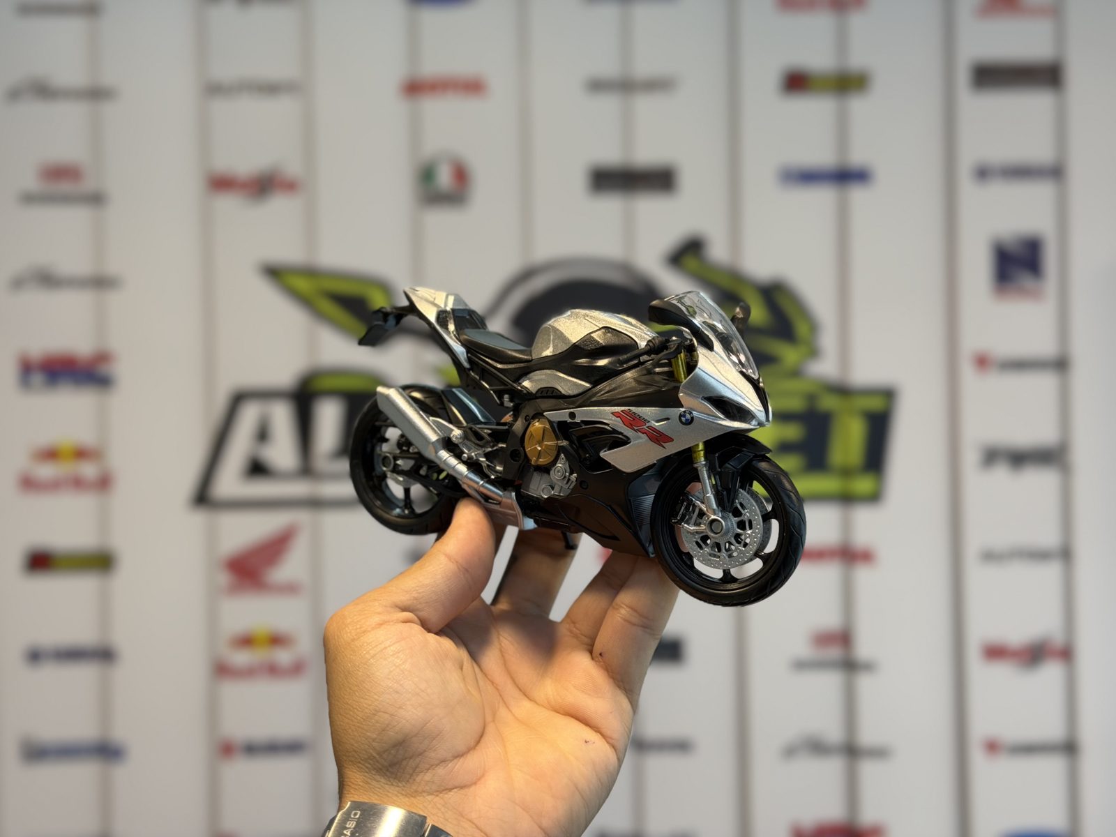  ماکت موتور بی ام و S1000RR 2020 — تصویر 7