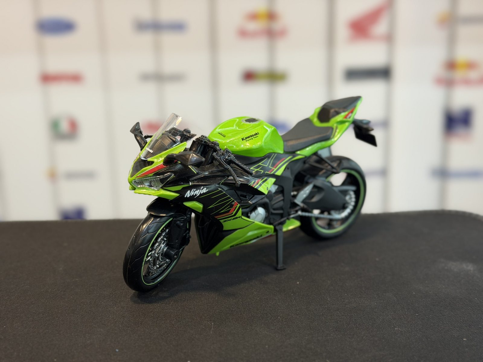 ماکت موتور کاوازاکی ZX6R — تصویر 2