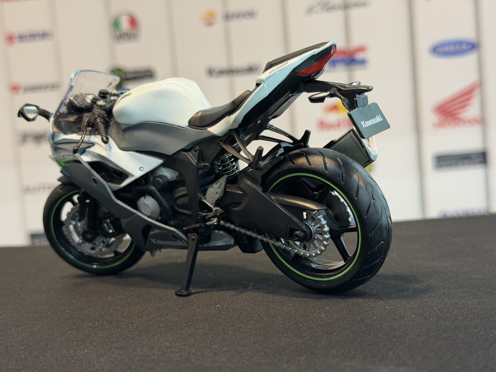 ماکت موتور کاوازاکی ZX6R — تصویر 4