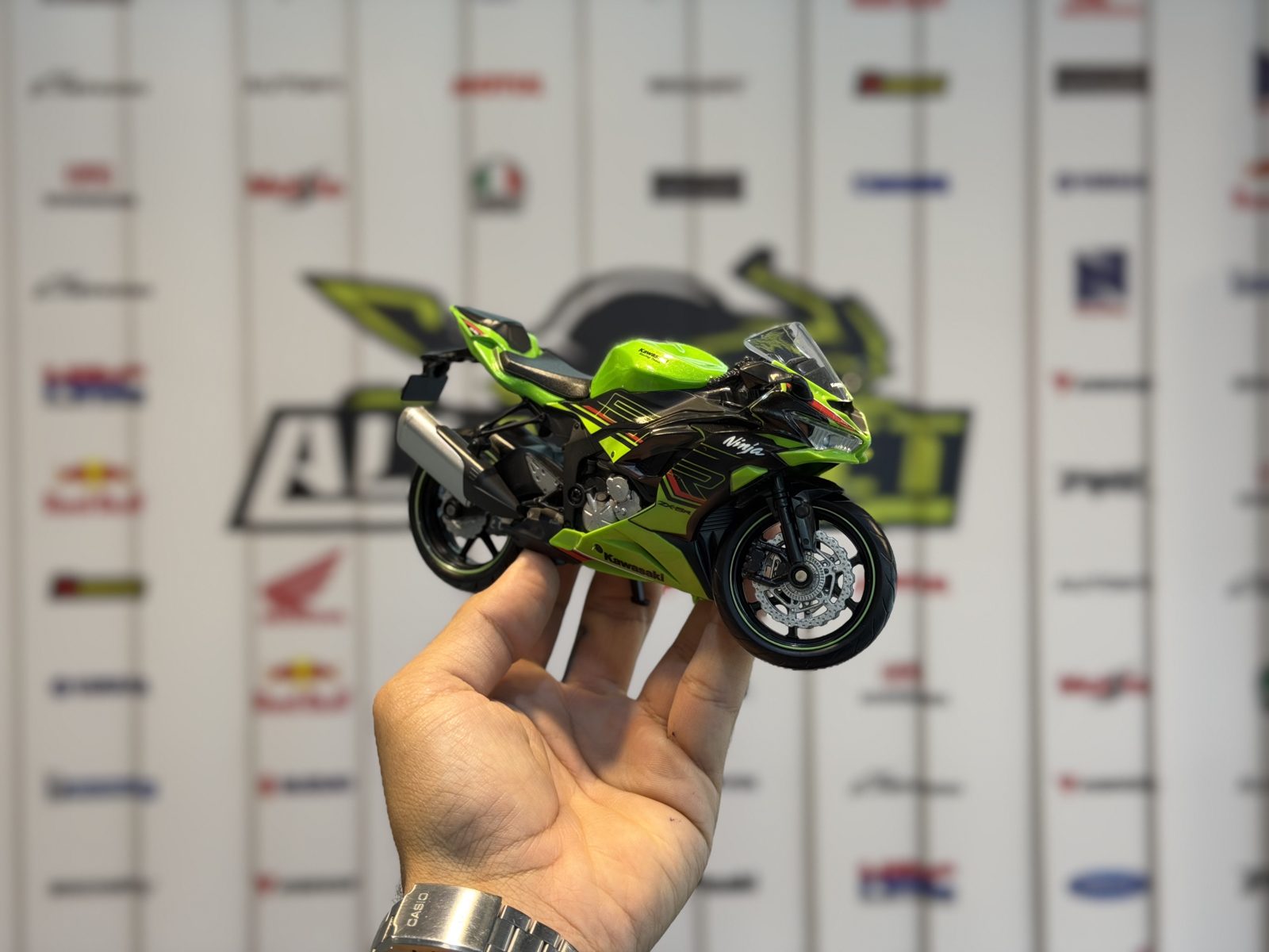 ماکت موتور کاوازاکی ZX6R — تصویر 1