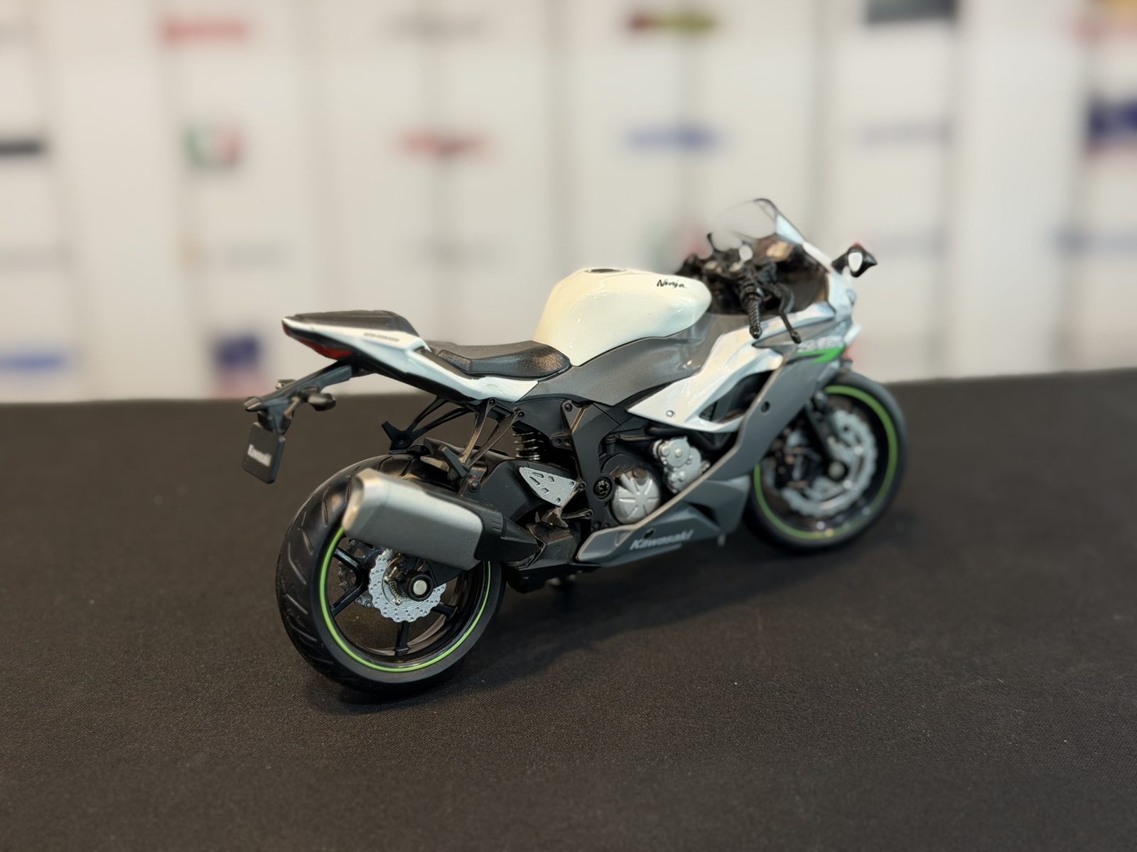 ماکت موتور کاوازاکی ZX6R — تصویر 3