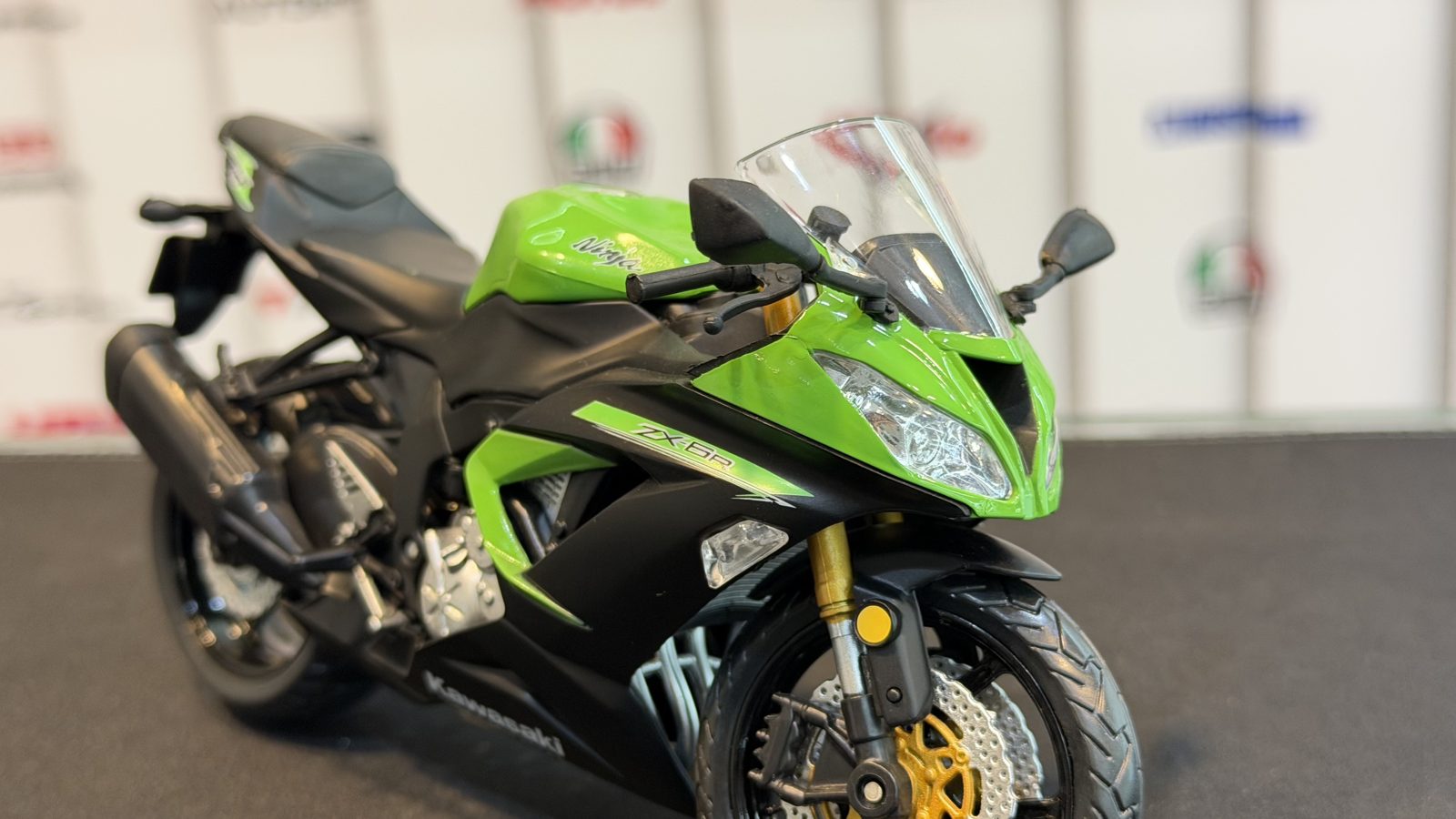 کاوازاکی ZX6r سبز — تصویر 3