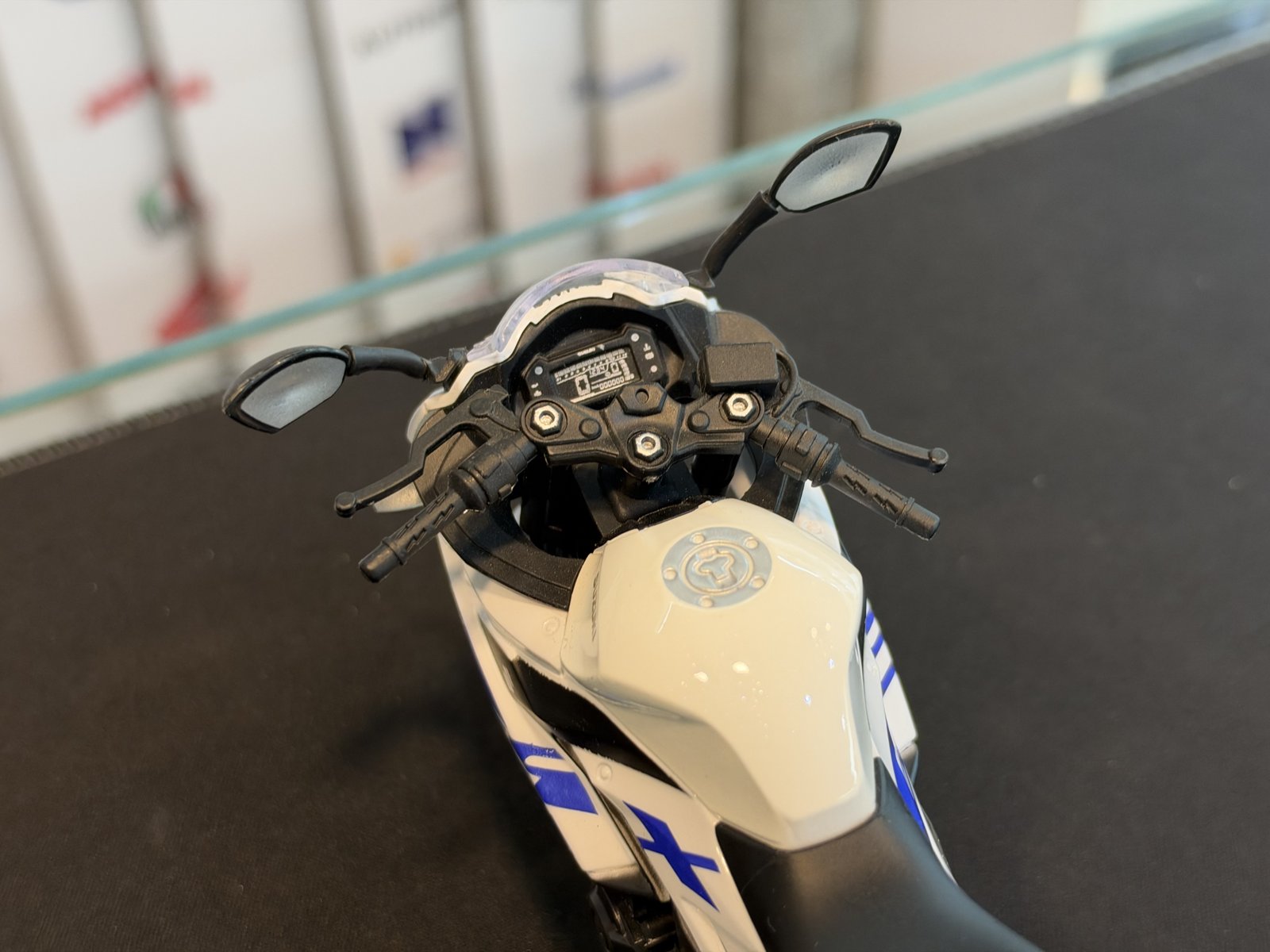 ماکت موتور سوزوکی GSX250 R — تصویر 4