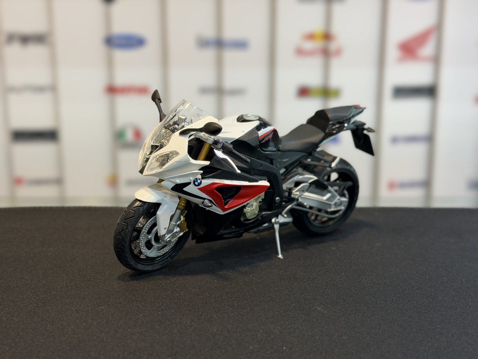 بی ام و S1000RR — تصویر 5