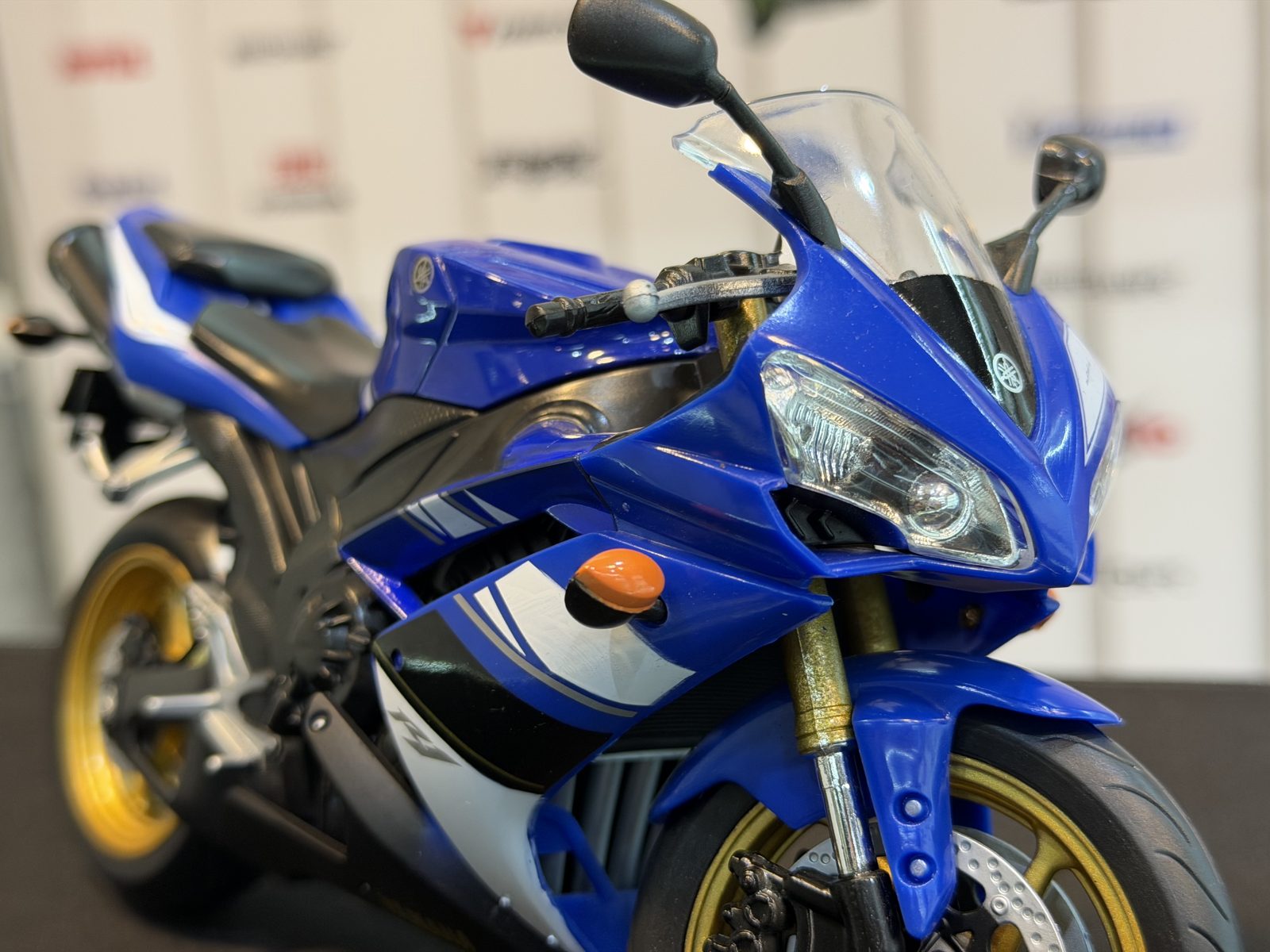 یاماها R1 آبی — تصویر 4