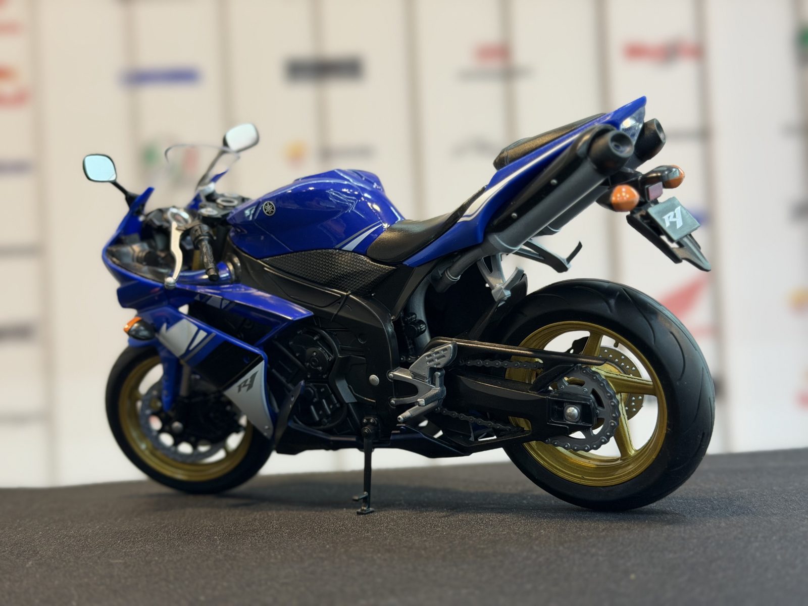 یاماها R1 آبی — تصویر 5