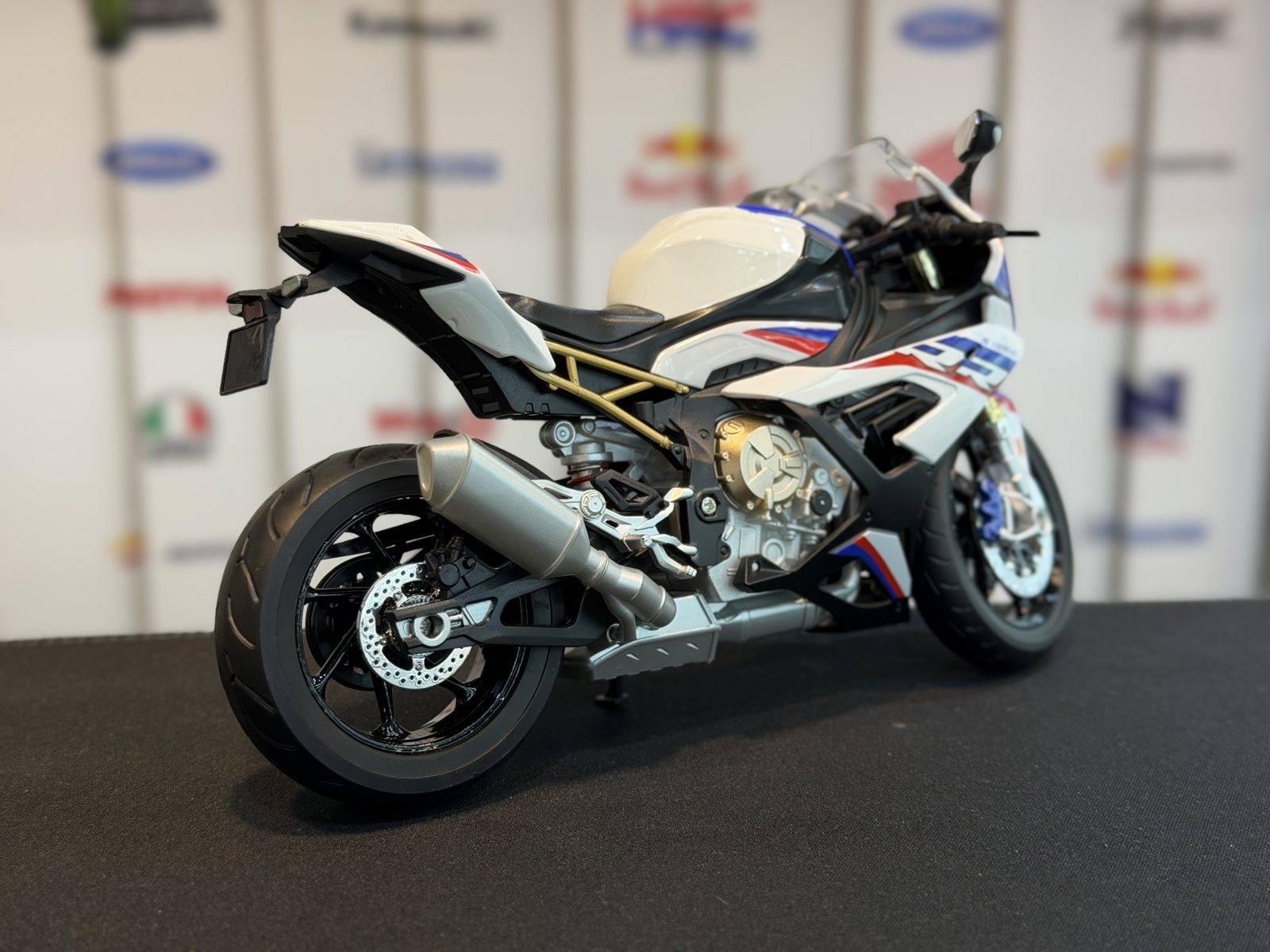بی ام و S1000RR — تصویر 3