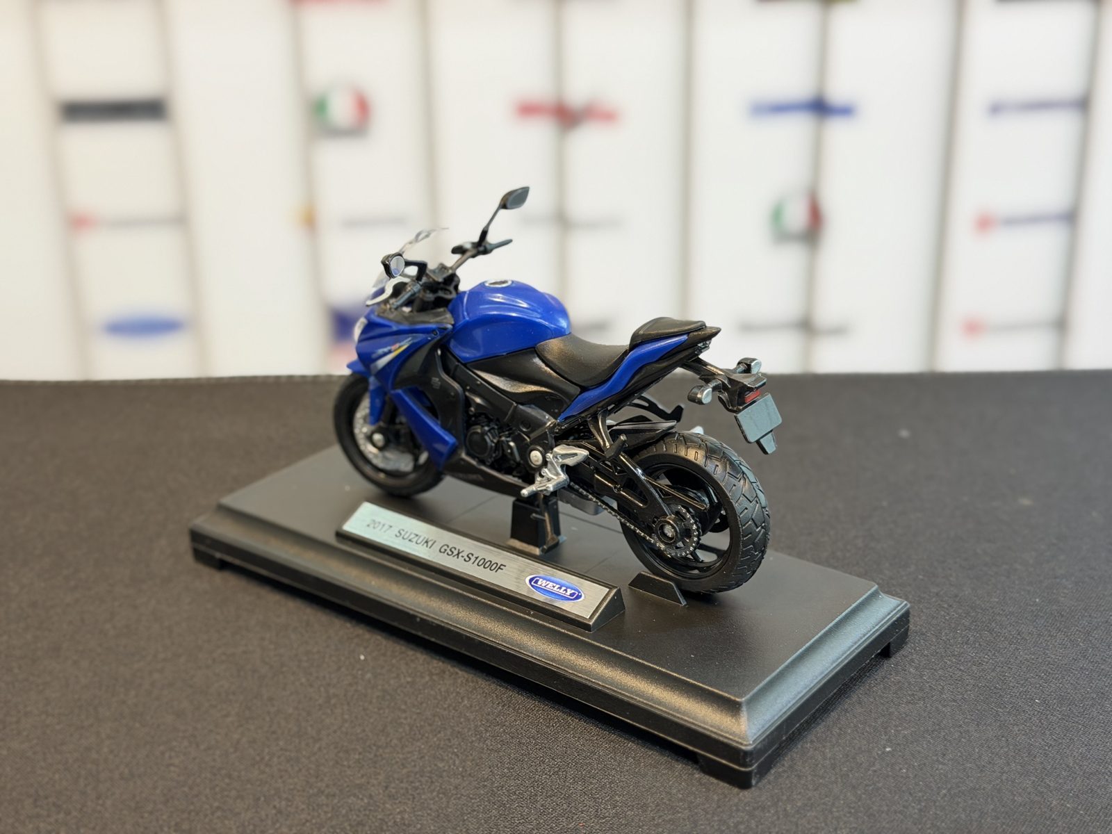 سوزوکی GSXS1000F — تصویر 3